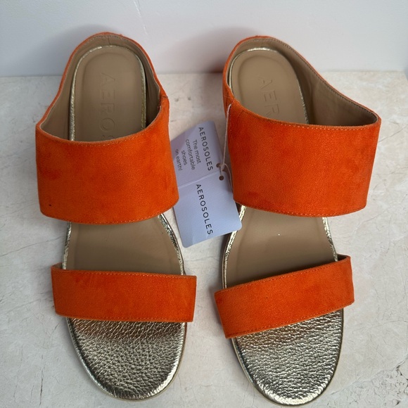 🆕 NWT Aerosoles Wheeler Wedge Sandals in Mandarin - Gold Faux Suede | Size 9 - Picture 6 of 12